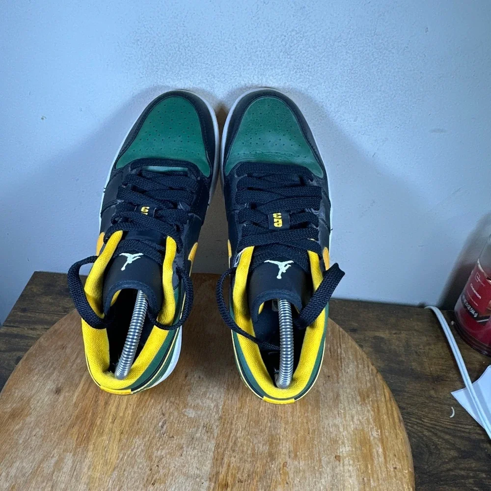 Jordan 1 Low Sonics Noble Green University Gold Black 553558-037 Mens Size 9_6